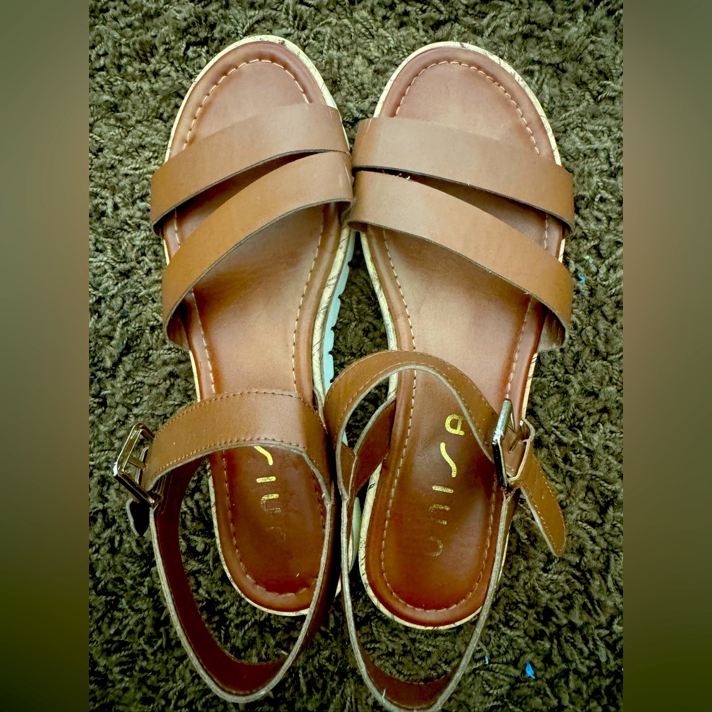 Unisa Platform Sandals |